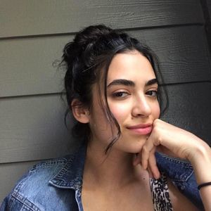 Meet your Posher, Samara